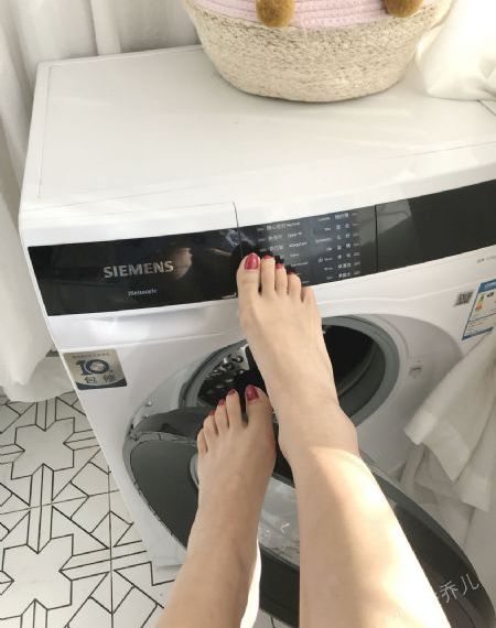 老女人裸体交性大片_BD韩语BD在线观看