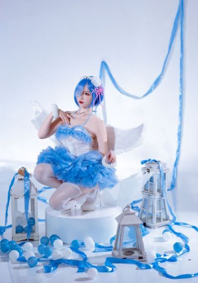 男人猛戳女人的屁股免费_4KBD在线观看