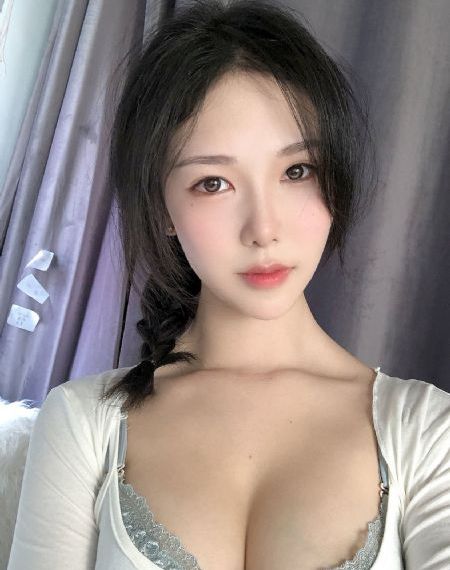 内衣办公室动漫在线h_高清手机在线观看