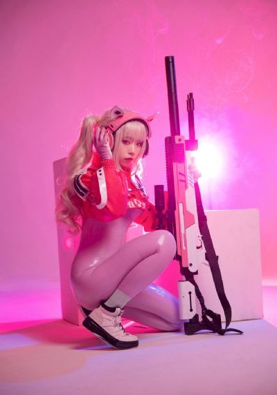国产亚洲精久久久久久蜜臀_完整版电影在线观看