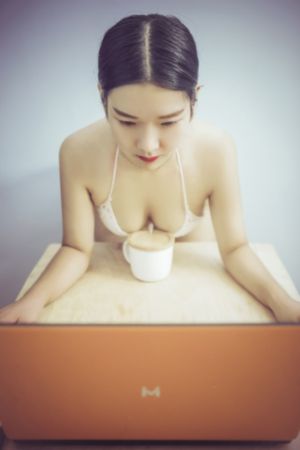 亚洲少妇xxx_BD韩语免费在线观看