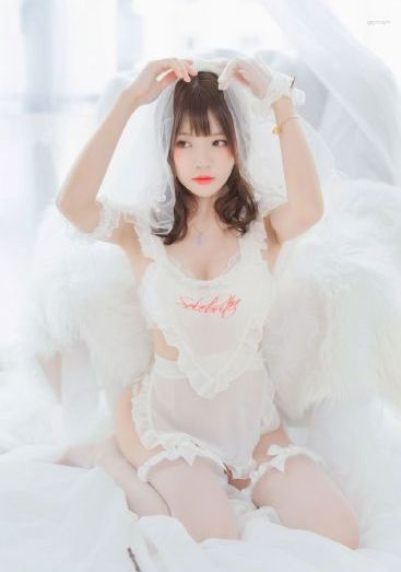伊人久久成人综合网_DVD电影在线看