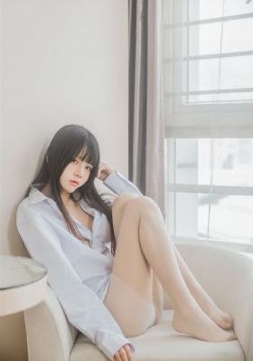 欧美人妖valentina_BD英语在线视频播放