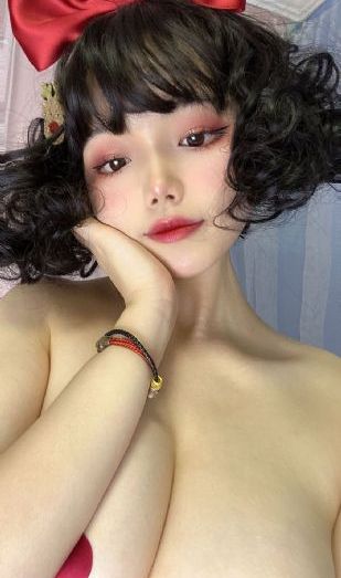 亚洲第一免费播放区_蓝光免费在线观看